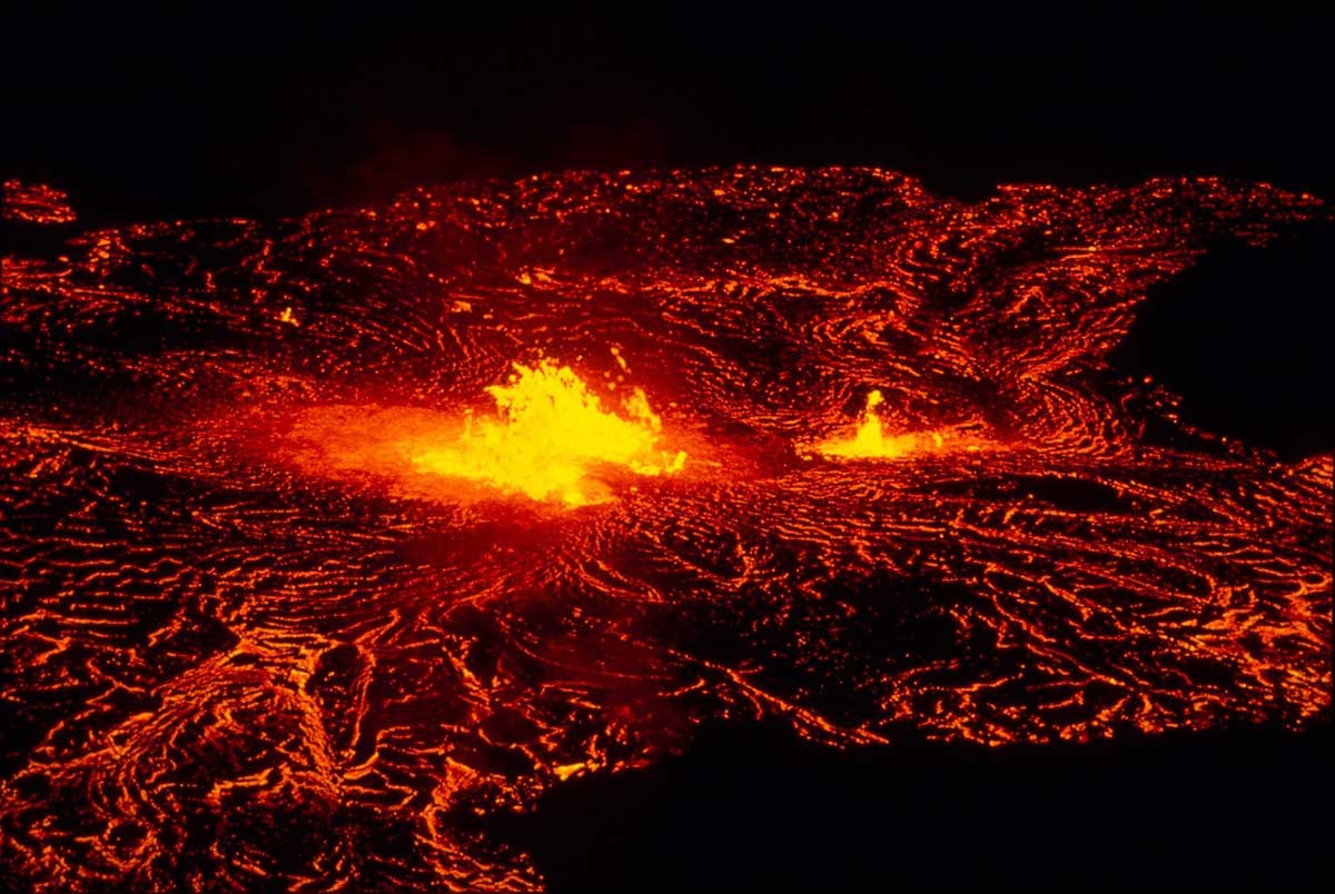 photographing hawaii volcanoes