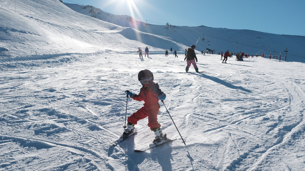 things to do in christchurch - skiing mt hutt 2